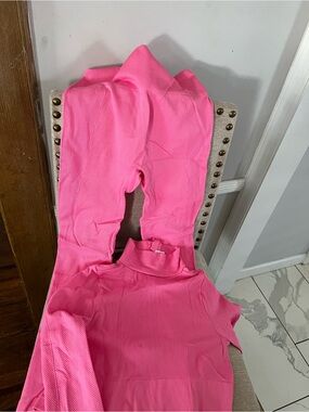 Women’s Pink Ribbed Two-Piece Lounge Set